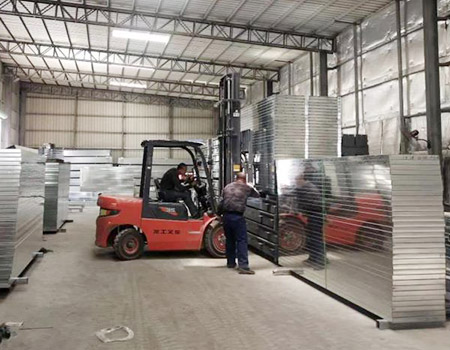 業(yè)內罕見的現(xiàn)代化廠房